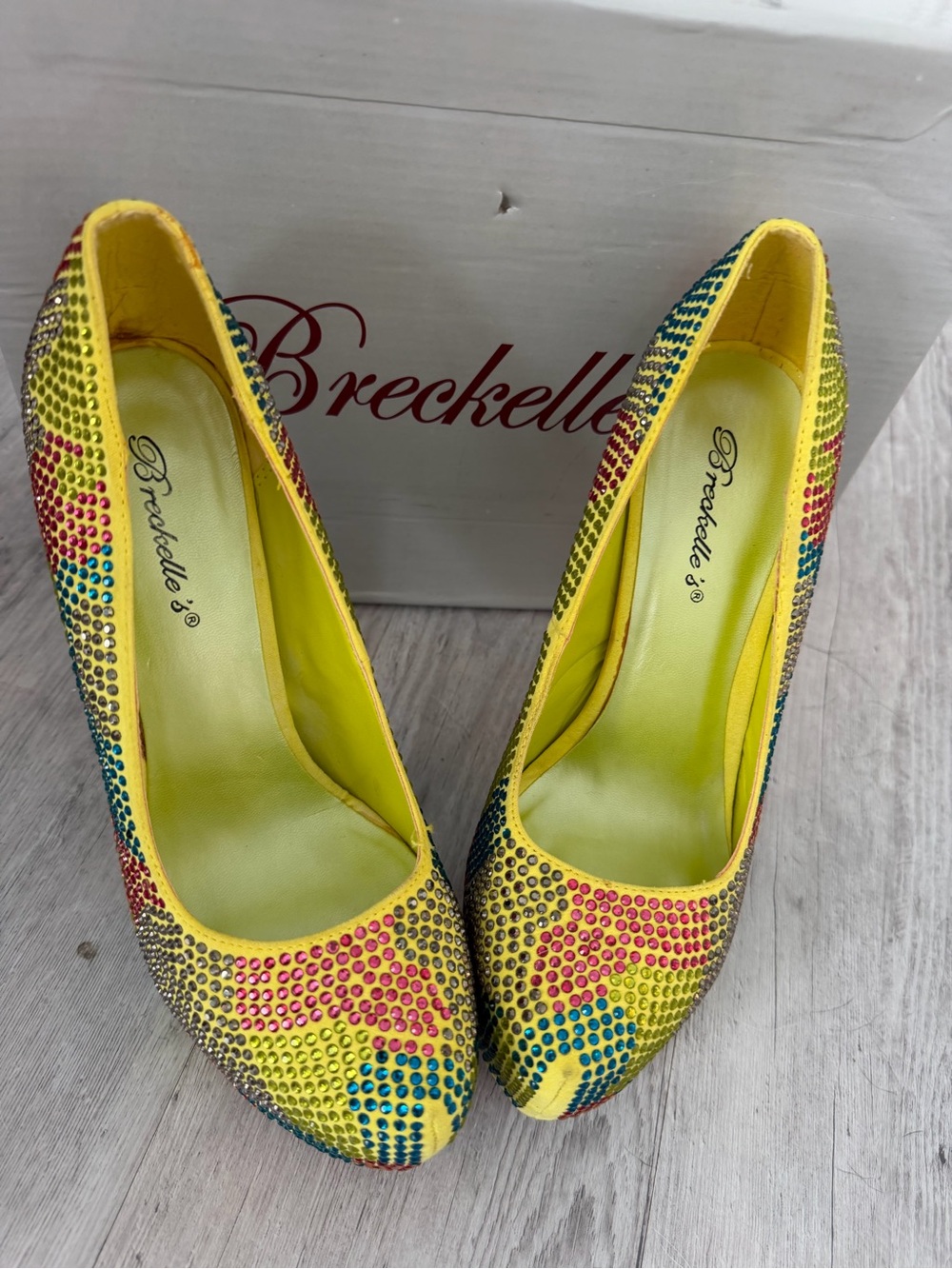 Breckelles Yellow Multicolor Rhinestone Platform Pumps - Picture 2 of 5